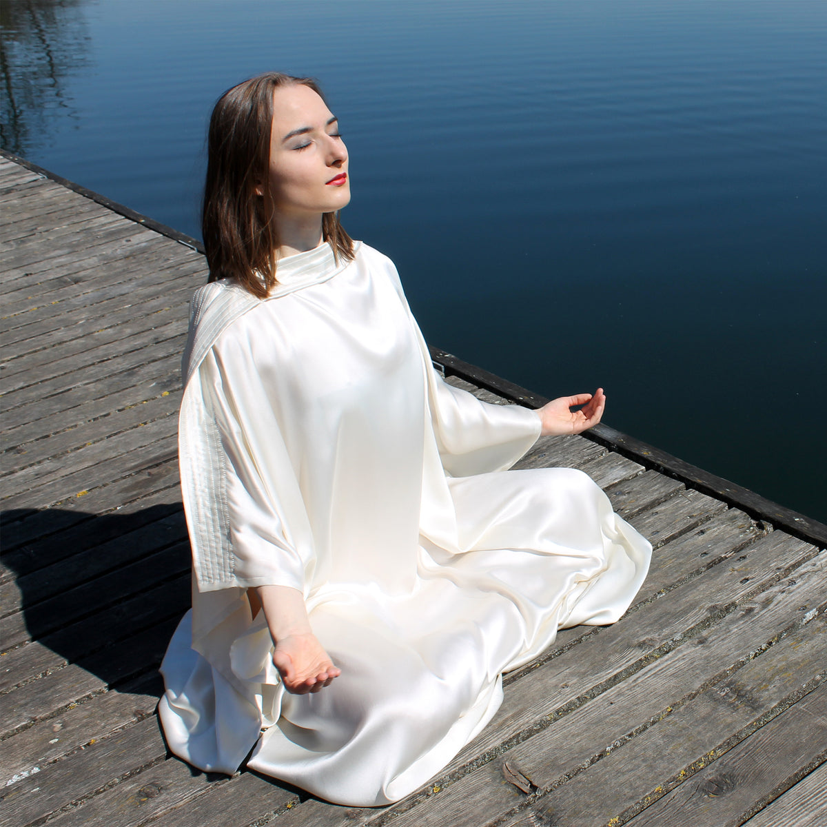 The Brilliant Dress "Crêpe Satin" – Kleid aus feinster Seide